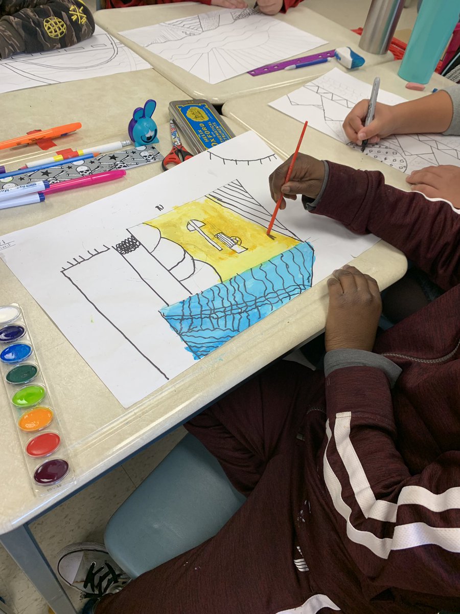 McGouganroom218's tweet image. We are almost done our first major set piece! #elementsofdesign