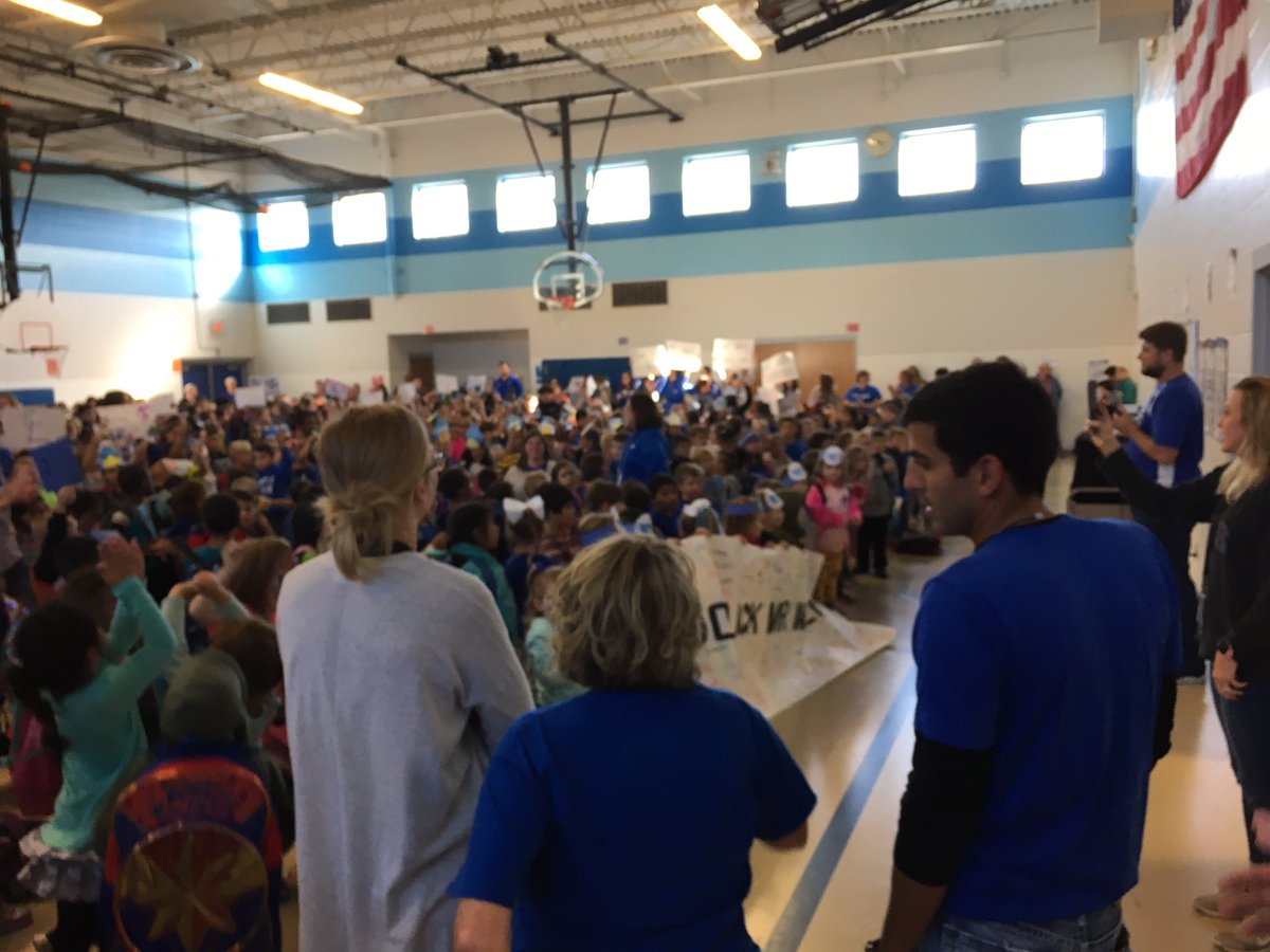 The_Bluejay_Way's tweet image. Ryan Marzen Perry Elementary Associate Principal “Iron Man” Pep Rally Send Off #WeArePerry