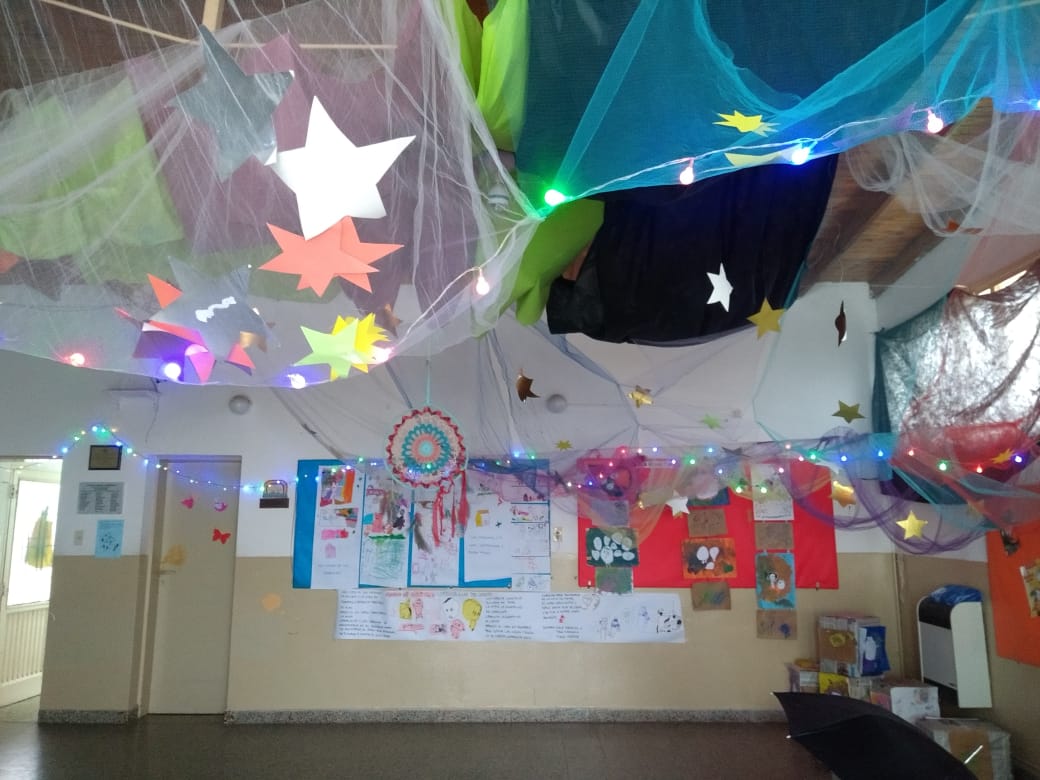 DEIBuenosAires's tweet photo. #abcDocentes | Hoy tuvimos un encuentro con Docentes del Jardín N° 906 de #LaPlata. Conversamos sobre el Diseño Curricular, planificación, evaluación y multitarea, entre otros temas. Agradecemos la franca apertura por parte de todo el plantel docente. https://t.co/zIwf1Py2ad