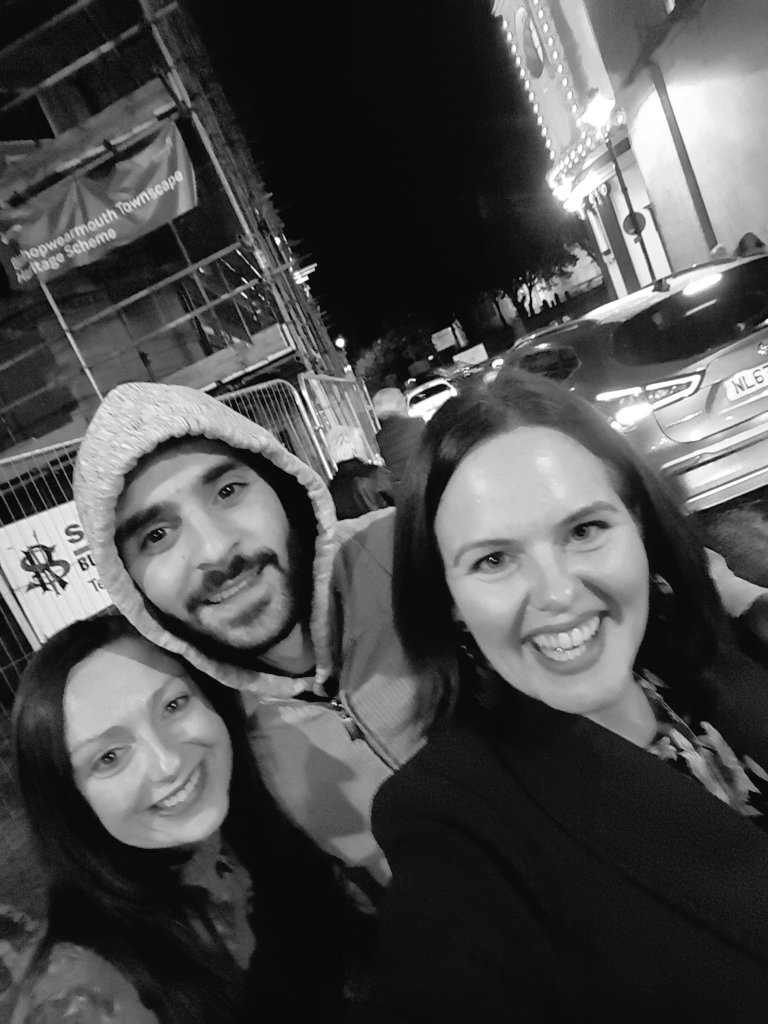 LucyGibbison's tweet photo. The rhythm got me ! #ESTEFAN fab night to lift the soul.  Do the conga ! @Georgeio11 @Dottietart https://t.co/XSH2p80OiT
