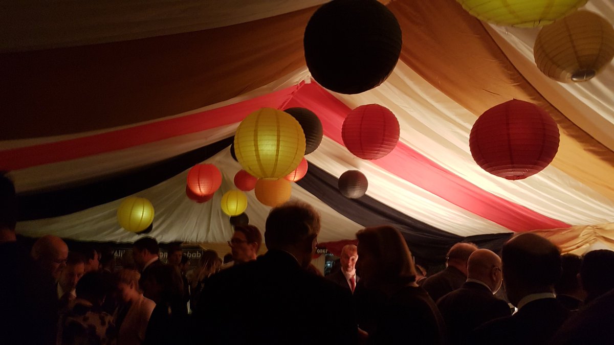 AgriculturaUK's tweet image. Thank you Martina Viol for inviting us to the celebration #GermanUnityLDN #TDE20199 Awsome and musical party. We had a very good time!🙏🇩🇪🇪🇸