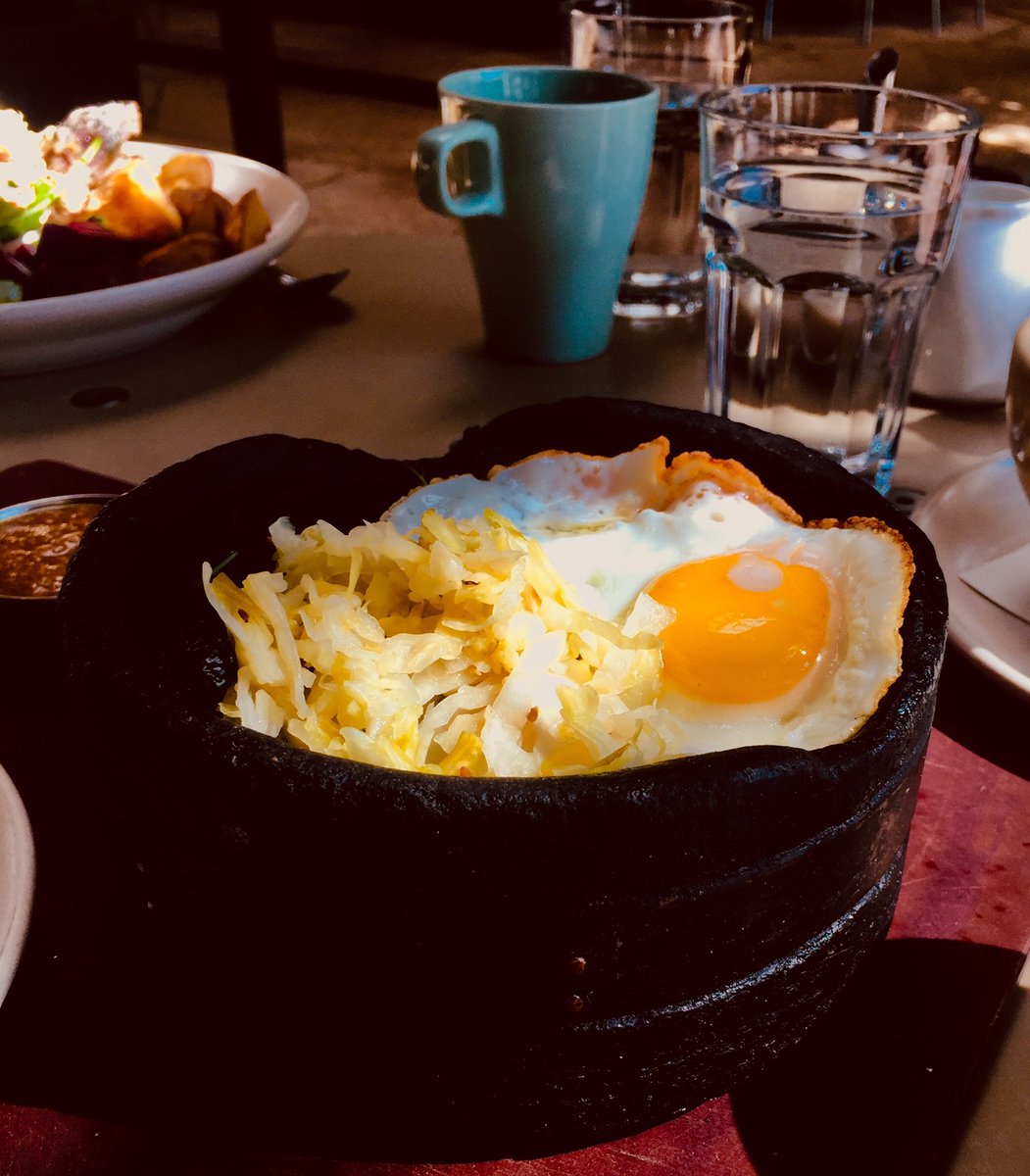 SpainVirtuoso's tweet photo. Saying goodbye to favorite restaurant ⁦@peterlowells⁩ for best local food. Will miss my zen moments in patio w/Macro Bowl filled with wonderful tastes. Changes coming. Look forward to the new. #Lowells-Sebastopol https://t.co/TJ3Fx7nZz7