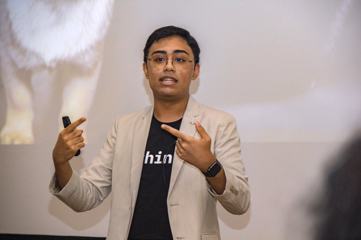 CreativeFdnWPG's tweet photo. @TajyMany presenting his keynote at our 20th anniversary gala - he spoke on #creativity, #AI #ArtificialIntelligence and #ML #MachineLearning. https://t.co/1VnRlELZyI