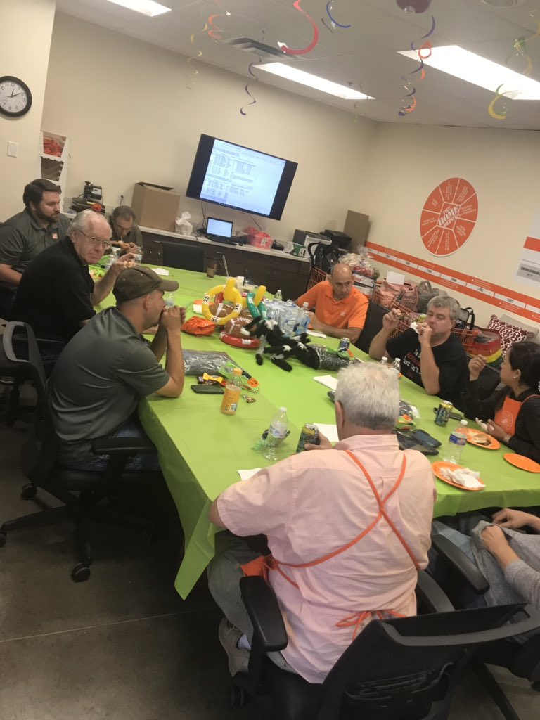 veronica tweet media