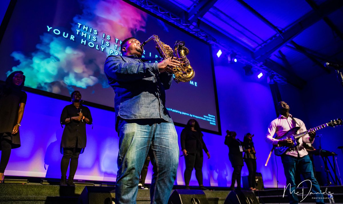 ignitefestUK's tweet photo. We're still reminiscing on the deep and intimate worship session with #jerryomole at #ignitefestUK19 

🎶Let praises rise from the inside
From the inside of me
May You delight in the inside
In the inside of me
Come fill my life from the inside
From the inside of me🎶 https://t.co/8zB85OI4Pf