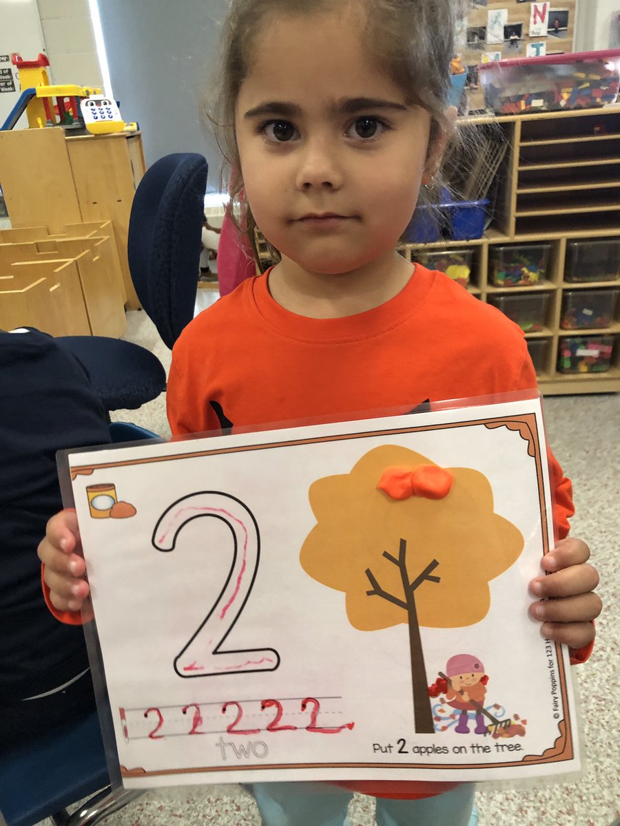 MrsCillis's tweet image. Our students loved our fall mats #math #practicingnumbers #funwithplaydough