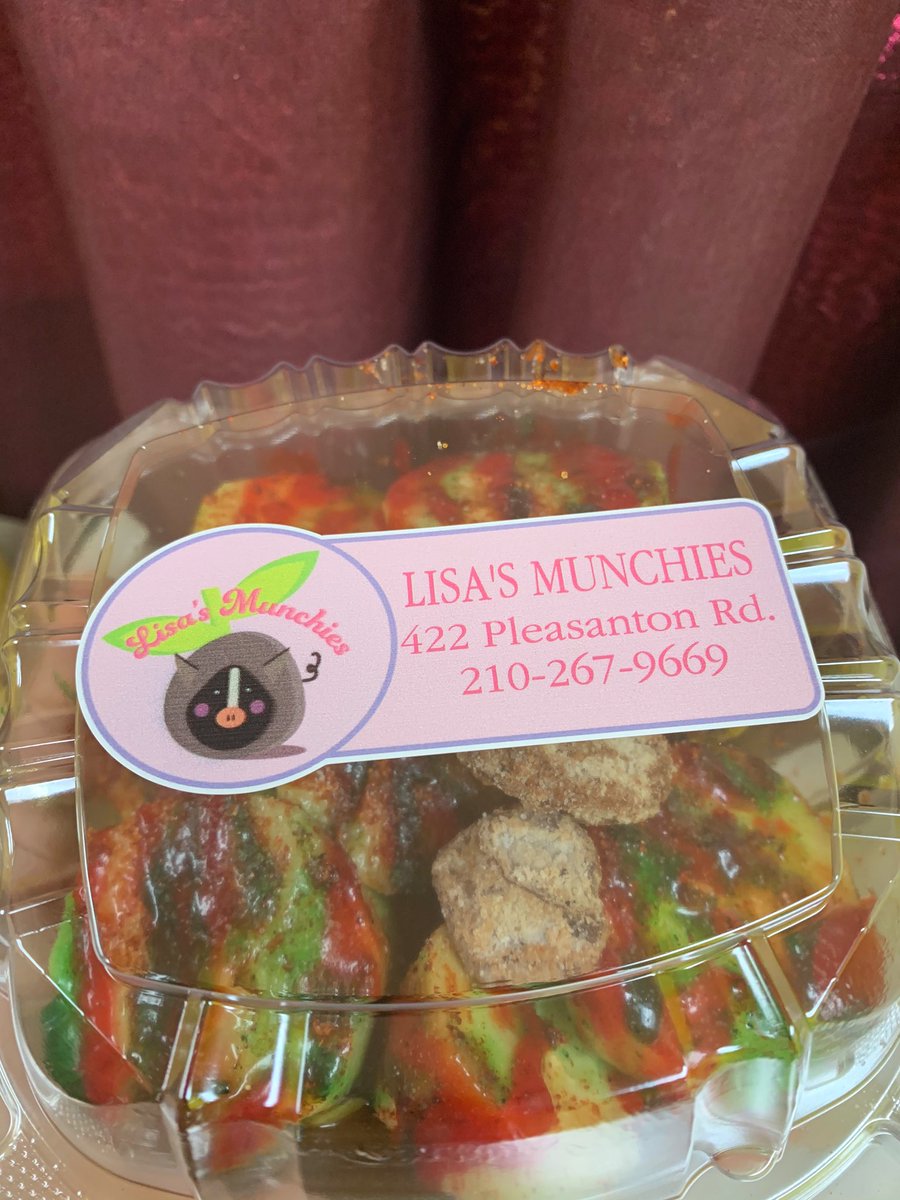 lisasmunchies tweet media