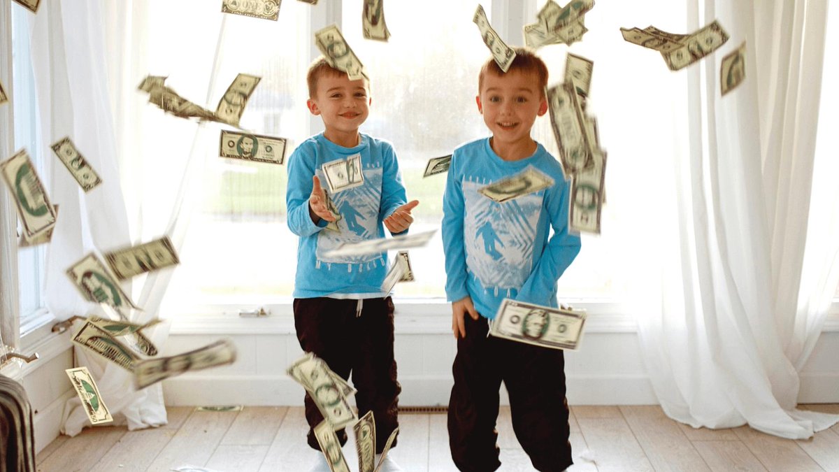 19 Ideas to Earn Extra Cash on the Side buff.ly/2EPJxKj via <a href="/RealMoneyRobert/">Robert Gale</a>