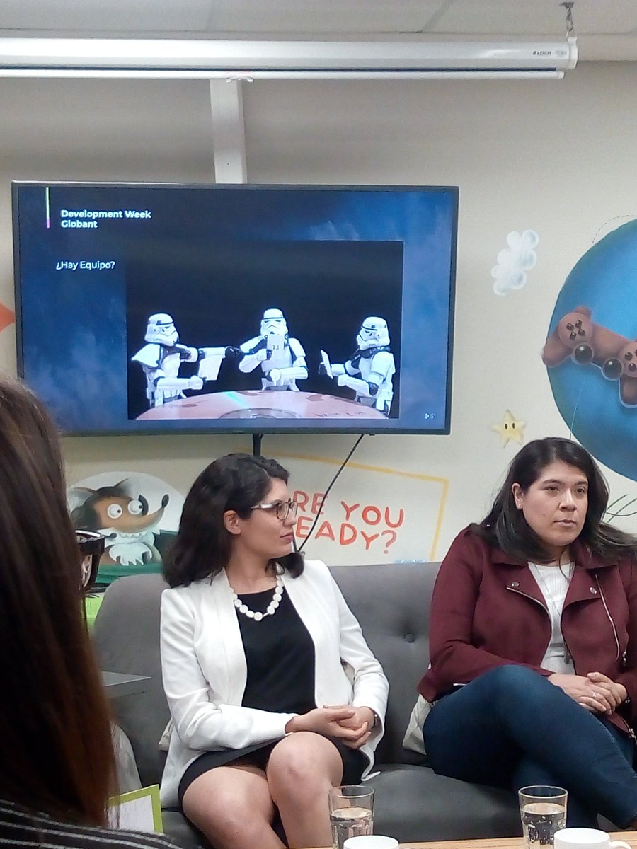 argrosarie's tweet image. #DevWeekRes19 ¡Hay equipo!