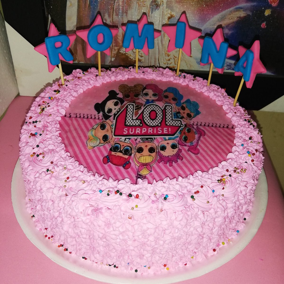 LindaGo15's tweet photo. #TortaVainilla
#TematicaLolSurprise
Realiza tu pedido.
Facebook:Lindas Cupcakery https://t.co/dsU339lUM0