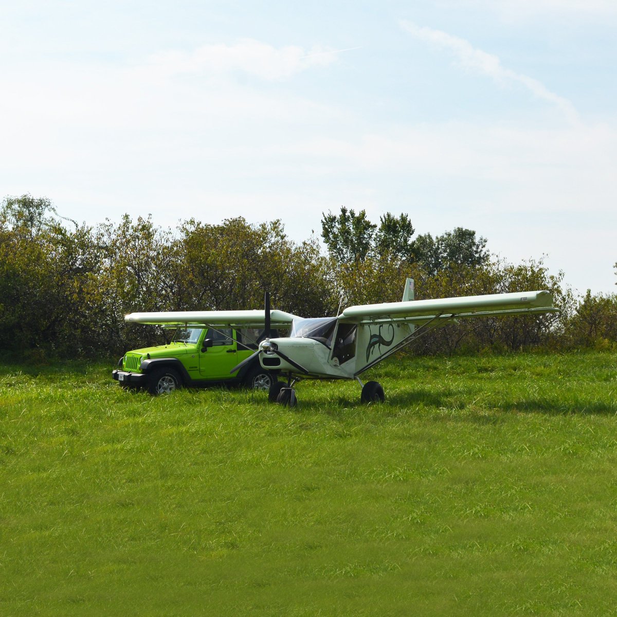ZenithAircraft's tweet photo. The world is yours to explore. #BuildItFlyIt #geckogreen #skyjeep https://t.co/Gc2FFIglqr