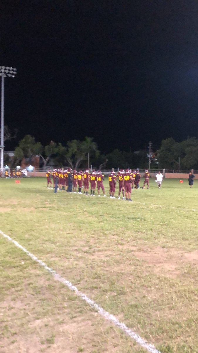 MrOptomistic340's tweet photo. Ivanna Eudora Kean High School getting ready to defend their title in the season opener. #huddletouch #HighSchoolFootball #virginislands https://t.co/PjszjwxdQv