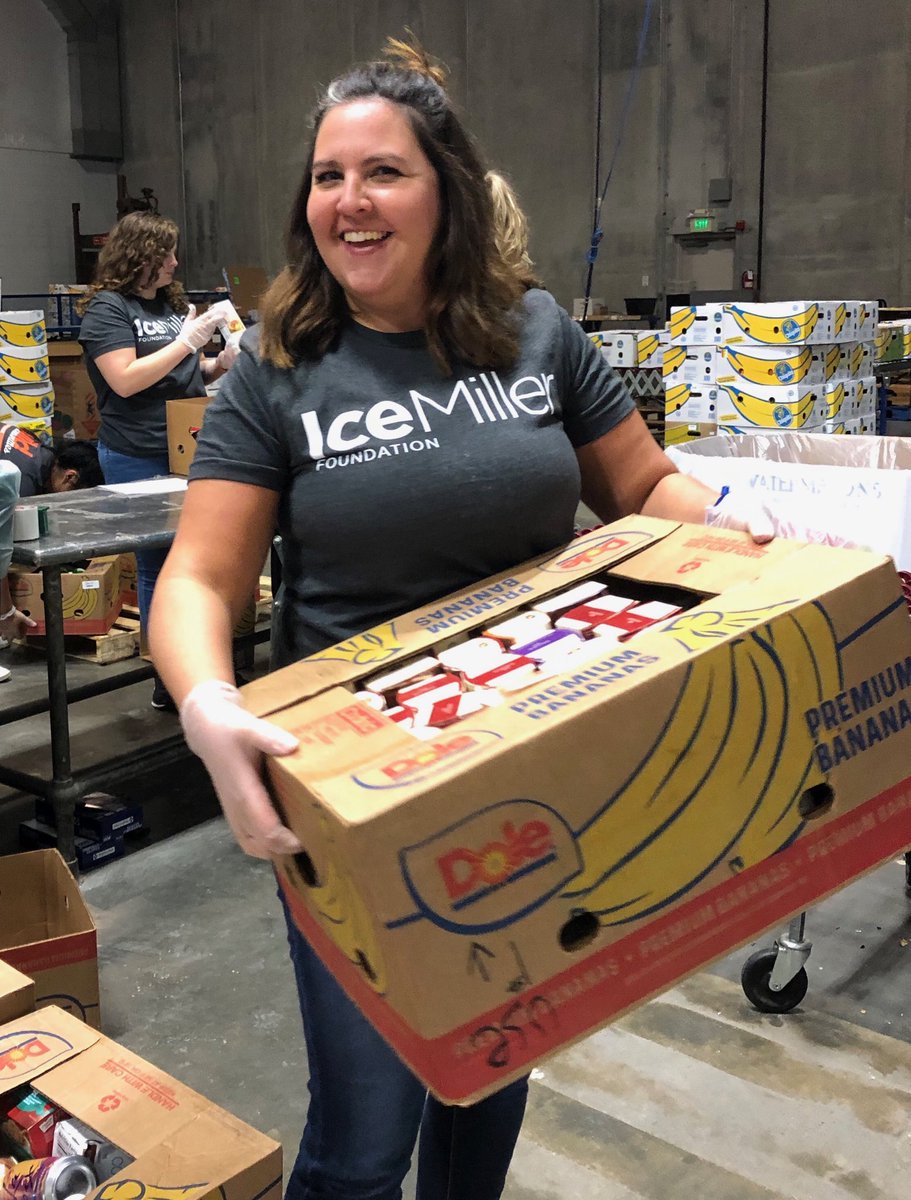GGiacone88's tweet photo. #IMDayofService ⁦@IceMillerLLP⁩ The afternoon group beat the morning’s record - 39,295 pounds of food sorted and shelved. Great day at ⁦@GleanersFBIndy⁩! https://t.co/9zAgfsbPHb