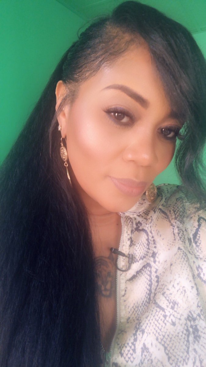 AndreaPowe's tweet photo. From behind the camera to in front of the camera #hair #makekup #cohost #actress https://t.co/oHtKddlvDj