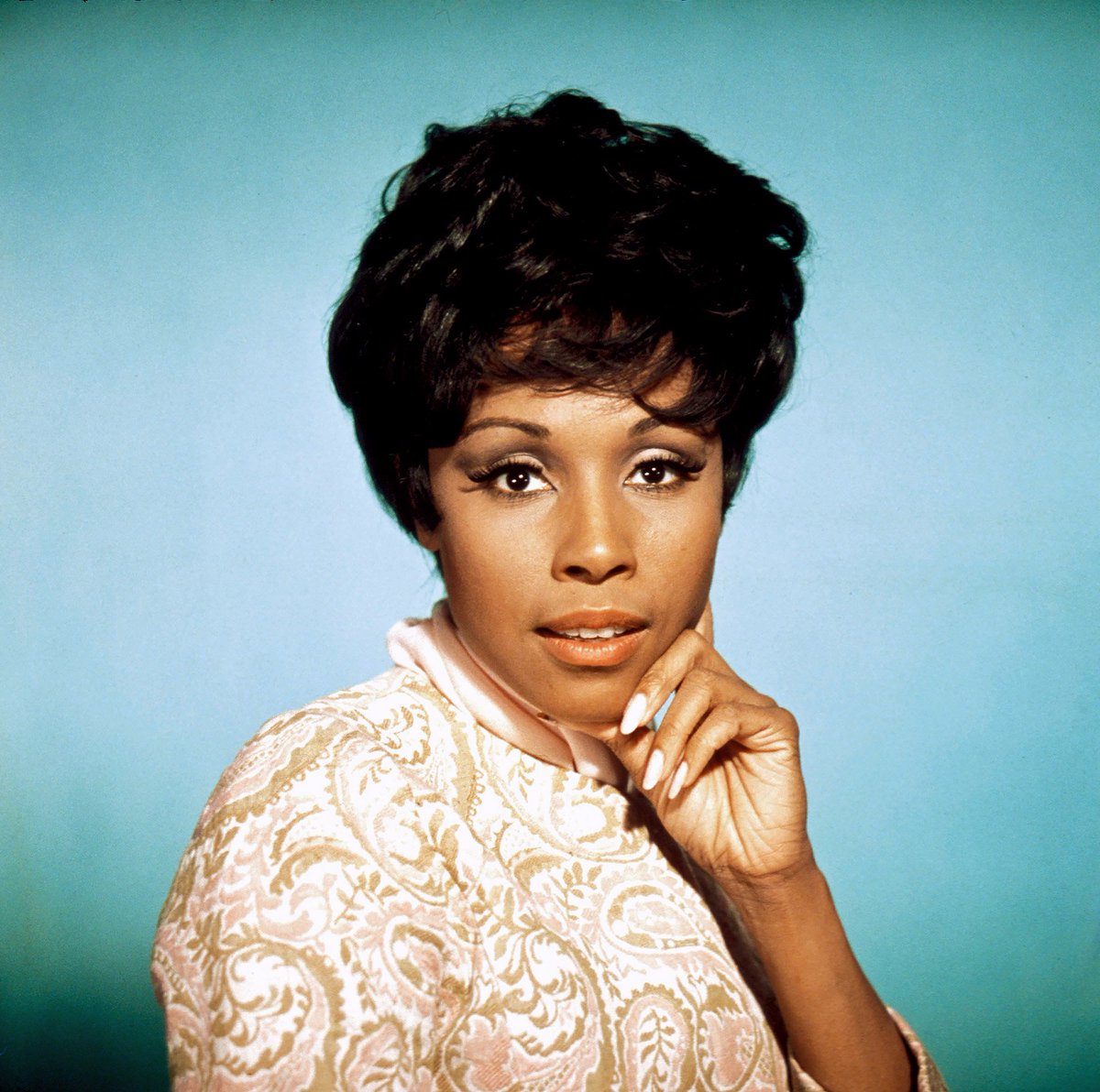 The power and impact of Diahann Carroll is immeasurable. She escorted the tv drama into the 20th century.  Her Julia Baker is queen mother to Olivia Pope's existence.  Her Dominque Devereux is fairy godmother to Olivia's style.  Because of her, I could. A hero has gone to glory.