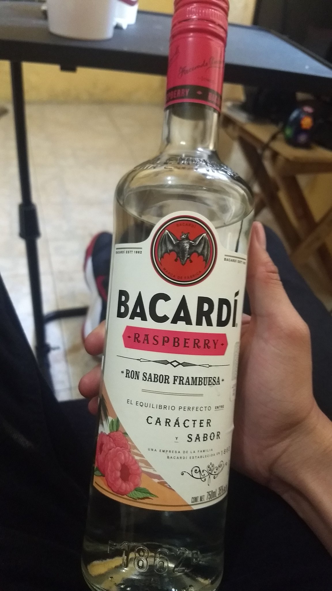 bronze arrebatar Remissão bacardi com sprite Skalk veterano entrega ao domicílio
