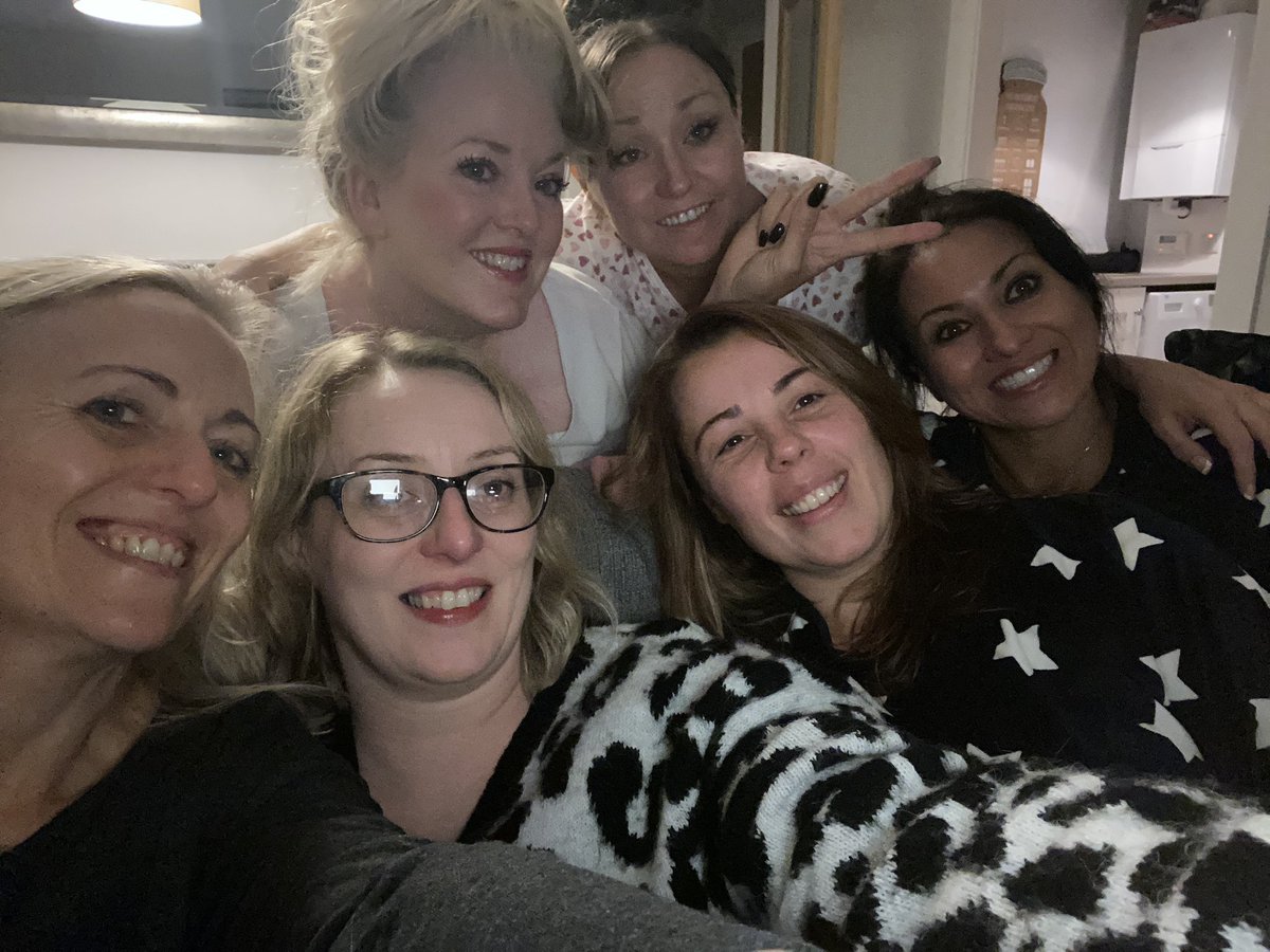 jakmccandless's tweet photo. Love these nutters 20 years of friendship! https://t.co/8vvcDXczvw