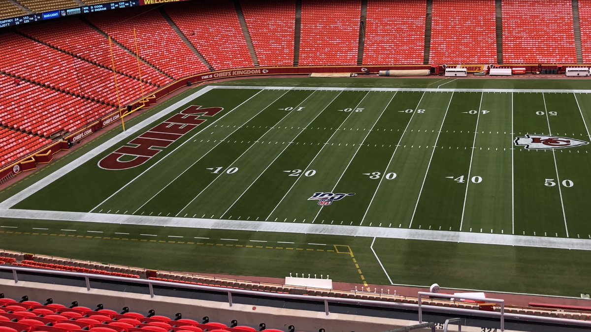 Twillhog75's tweet photo. Overseeded some rye after the Home Opener...5-4-5 and 8-2-2 last week and a foliar brew this week. She is ready to shine for Sunday Night Football! The place will be rocking! https://t.co/5l9CTFW8fS
