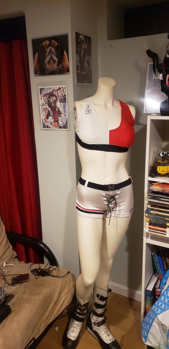 journalistbill's tweet photo. @WeAreRosemary @Rushlemania Got this set up in my mancave. The gear looks great so thank you very much. Kind of set up a mini area for it with all the autographs. Hope you approve. https://t.co/IfGUj4PNqo