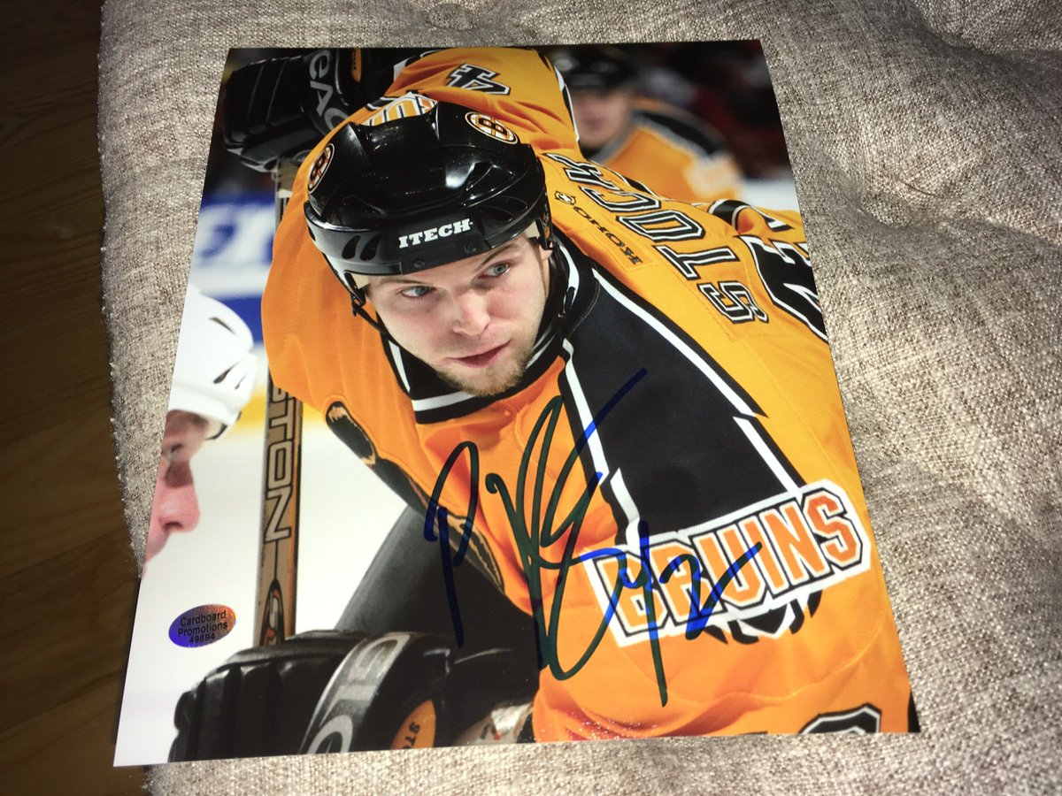 lanc_supcap3841's tweet photo. It is not to early to start getting the #ebay store loaded for #holidays #Christmas #hockey #bostonbruins @1013RadioBrady @StinkinGenius1 @vegitojedi @oriolesrise @Markhoyle4 @SBergerBOSTON @ShaneKatz73 @TimJenkins1962 @jklongwith #thockwyphotos #autographed #pjstock https://t.co/nBLKMPxOel