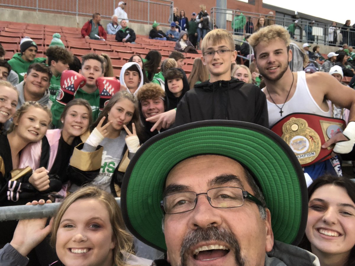 Reporting from Platte County where the 5-0 Smithville Warriors are taking on the 4-1 Platte County Pirates.