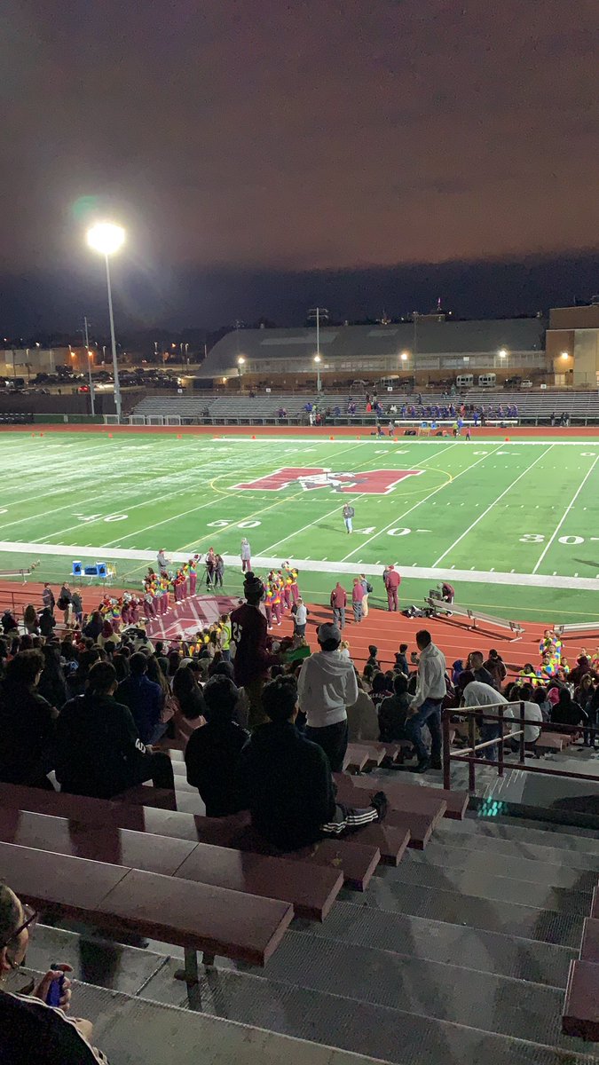 DepaPhillip's tweet photo. Morton Homecoming 2019! Let’s go! #mortonpride #mortoneast https://t.co/pdPZesAFI7
