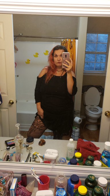 Going out tonight!! https://t.co/QhuKozbeSh