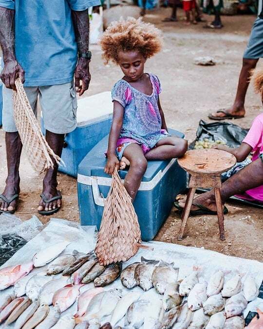 Lik Lik Boss Meri, selling her Fish at the Markets. 🙌🐟 🐟  @edwinayeates
........................ #kavieng #papuanewguinea #pngproud #newireland #marketsquare #farmersmarkets #fishmarkets #marketstall #marketstalls  #prilaga #girlpowered #girlpower💪 #… ift.tt/2Ol3he4