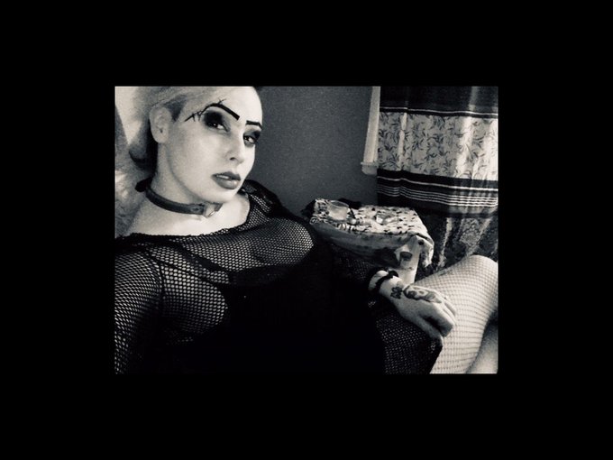 I'm online right now on skyprivate (live skype show). my private profile: https://t.co/AJAglx8rYt Please<a href="/tag/camgirl"class="tags"><span>#camgirl</span></a>