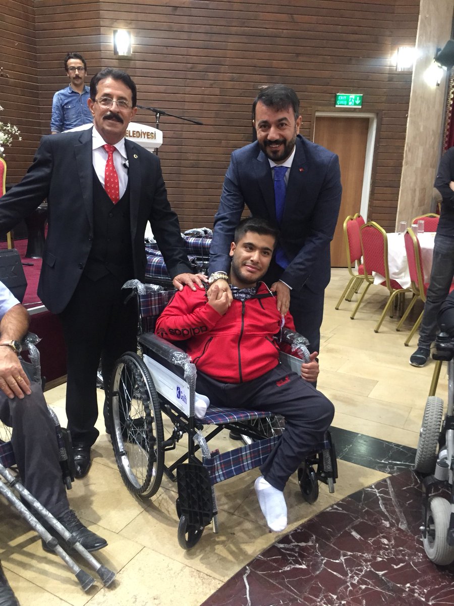 mahirsonmez23's tweet photo. TSD Elazığ Şube Başkanı @metinfirat23 ve Tüm İşçi Emekllileri Derneği Elazığ Şube Başkanı Mehmet Kayabaş’ın gayretleriyle gerçekleştirilen Gönlü güzel kardeşlerimize yönelik düzenlenenen “Tekerlekli Sandalye " dağıtım törenine katıldık. Emeği geçen herkese teşekkürler https://t.co/6k3vaoYaBO