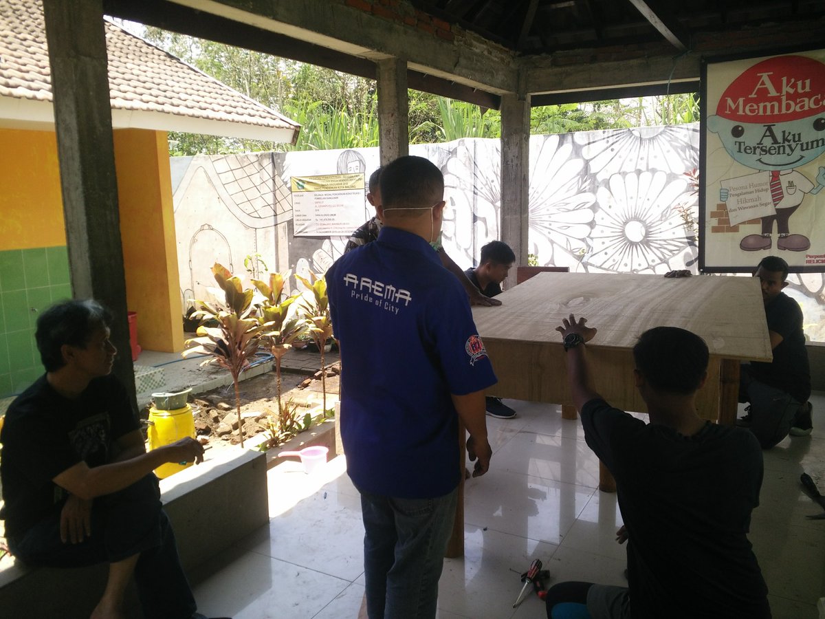 gsfsmpn27's tweet photo. Pembuatan mading 3D
#gsf2019 #diknaskotamalang #gsfsmpkotamalang #smpn27malang https://t.co/T18q8yjsTe