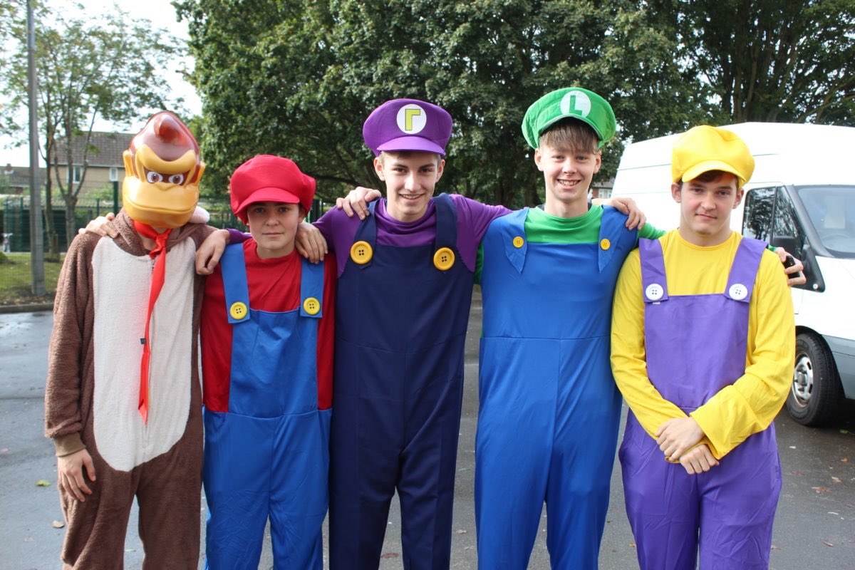 PHOTOS: Huge £5,179 raised for Burnham charity during Rag Week fun at King Alfred School Academy — full story at: burnham-on-sea.com/news/huge-5179… @KingAlfs