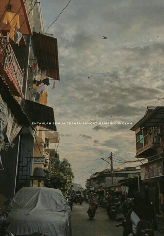 captions_remaja's tweet photo. Entah rasa nya binggung https://t.co/PUMIO4nCUe