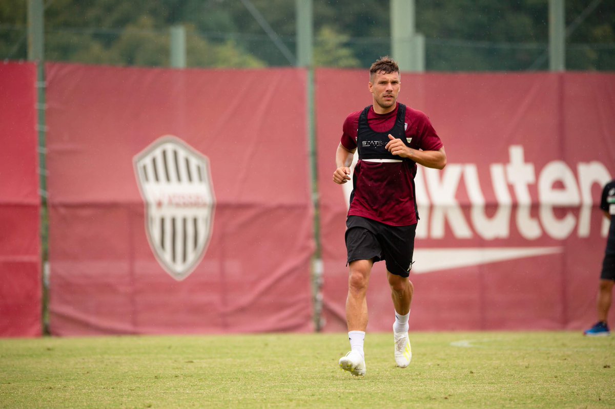 Lukas Podolski Com Good Lucky Boys Visselkobe Letsgo Vissel