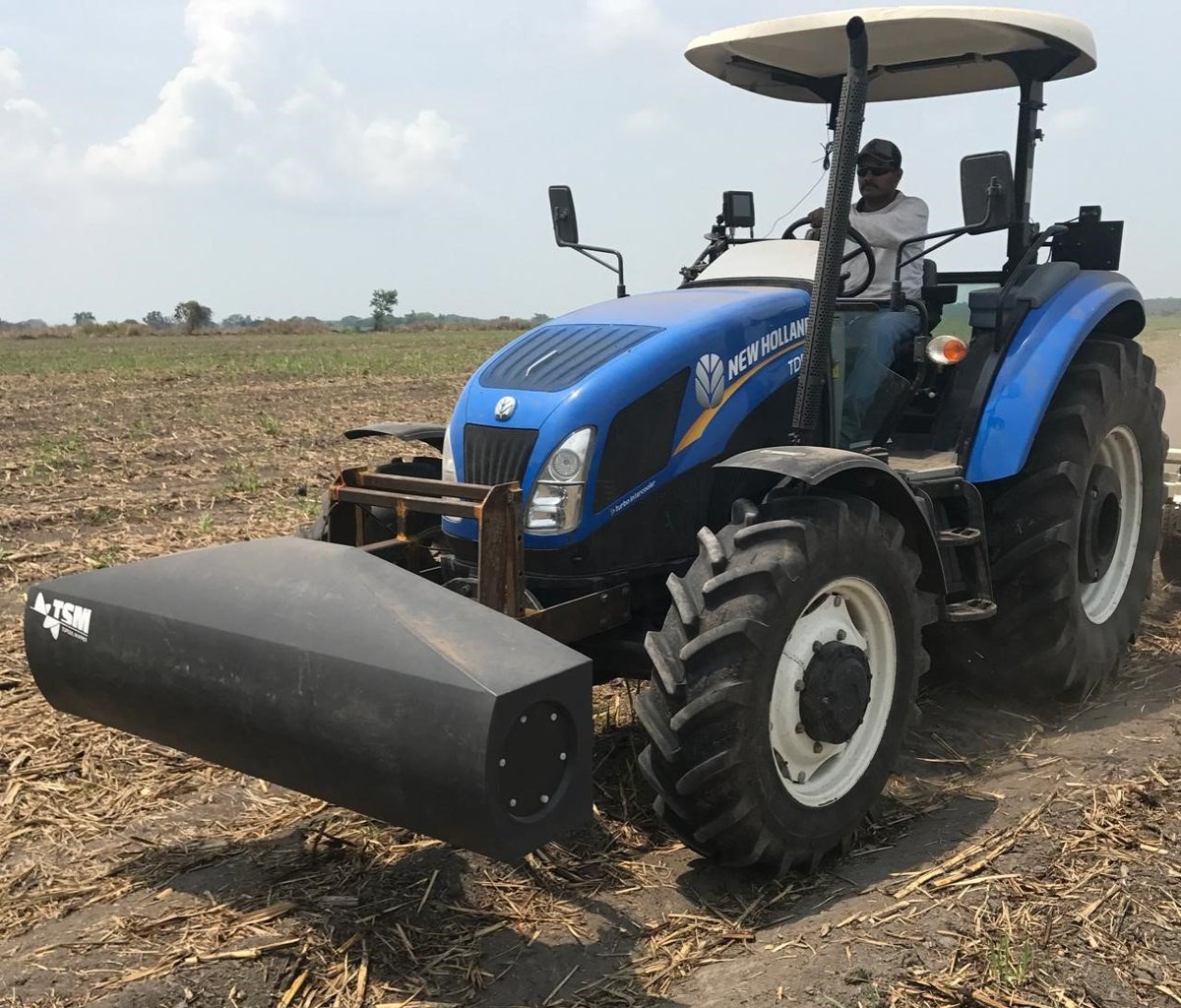 MKY2485's tweet photo. The #TopsoilMapper operates now on Guatemala. @DISAGRO_FENORSA is using th e #soilscanner to gain valuable information in sugarcane fields. #fertilizing #soilzone #soilmaps https://t.co/CkJmyj6mnZ