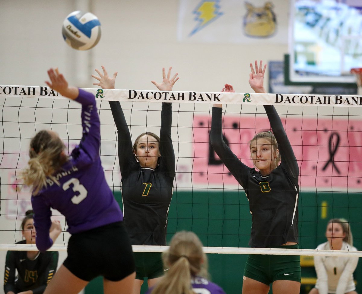 JDavis_ExPhotog's tweet photo. The @AberRoncalli @CavalierVolley1 defeated Belle Fourche Friday in a late afternoon match. https://t.co/1Ak5PEfq8L #sdpreps https://t.co/o9OLg7IGHK