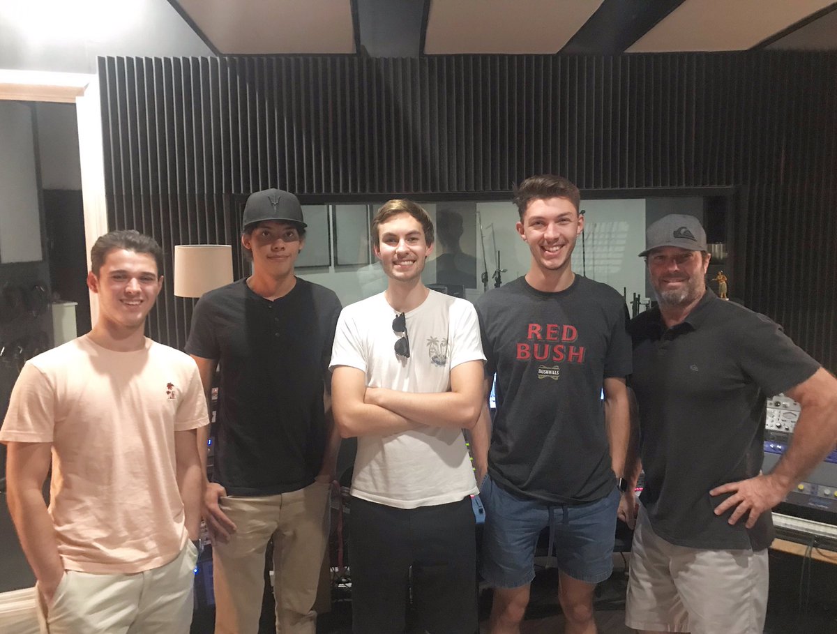 tracingfaces's tweet photo. successful day in the studio https://t.co/bORaxEOFwm