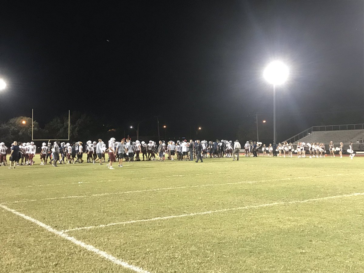 Ms_Letiz's tweet photo. Hard fought game by our boys in our homecoming and district game tonight. #1 in our hearts always ❤️#Jptpride https://t.co/wf2bCaBAWV