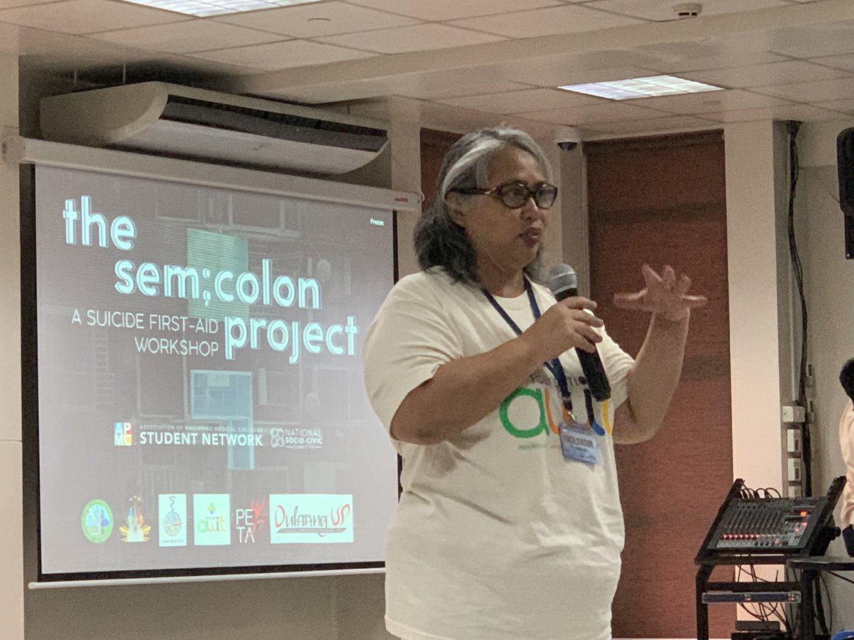 apmcsn's tweet photo. Dr. Dinah Nadera of Foundation AWIT gives an overview on the two-day suicide first-aid workshop.
#TSP1920 #TheSemicolonProject #BeyondAPMCSN https://t.co/NqoNMbyhN2