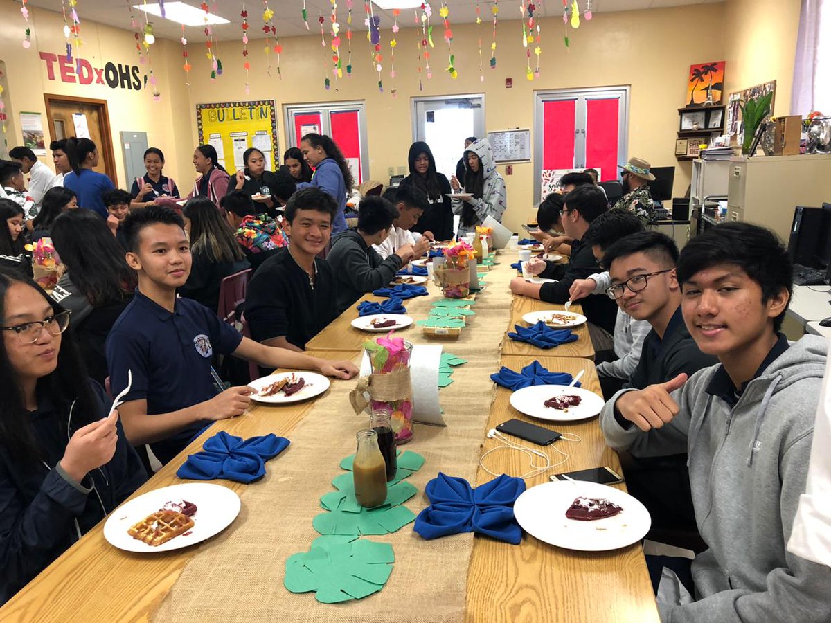 OkkodoProstart's tweet photo. Our annual Meet and Greet was wonderful, filled with laughter and fun! We were able to mingle with one another and get to introduce ourselves to different class members. Overall, everyone had a blast and we enjoyed everybody's company. 😊 https://t.co/dGpUZ7DLjC