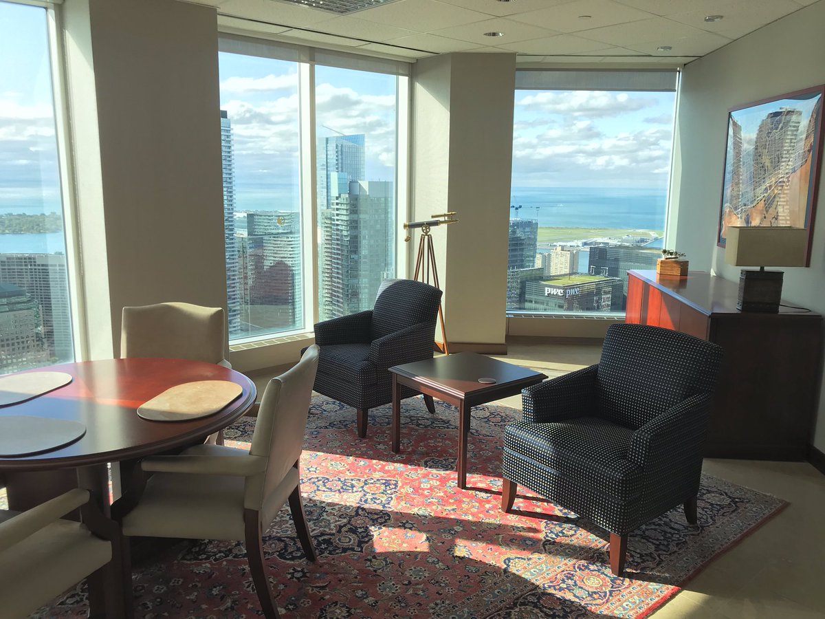 NideaPartners's tweet photo. Office space with views! 44th floor sublease available. Msg us for details.

#toronto #gta #cre #tenantrep #sublease #161bay #officespace
#oxfordproperties https://t.co/xy8OTHQRxh