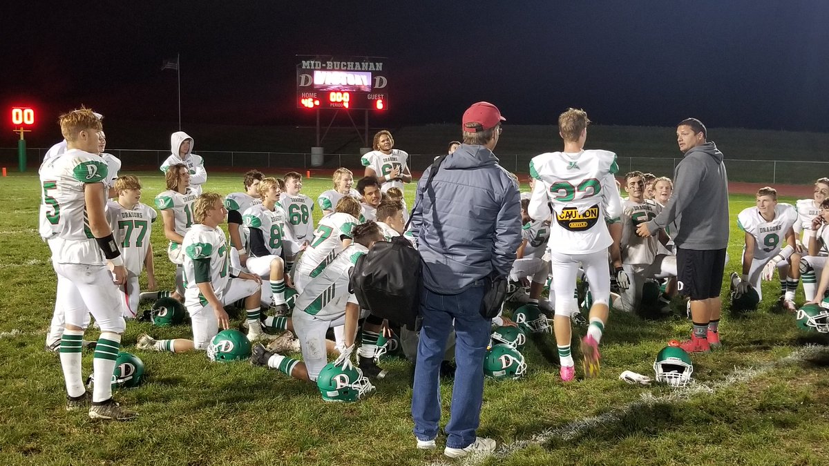 MBDragonSports's tweet image. C1#4 @MBDragonFB (5-1) defeats @EBHSFootball 46-6! #MBDragonPride #WhiteOut @SJNPSports @football2night @KKWKCameron @UclickTv
