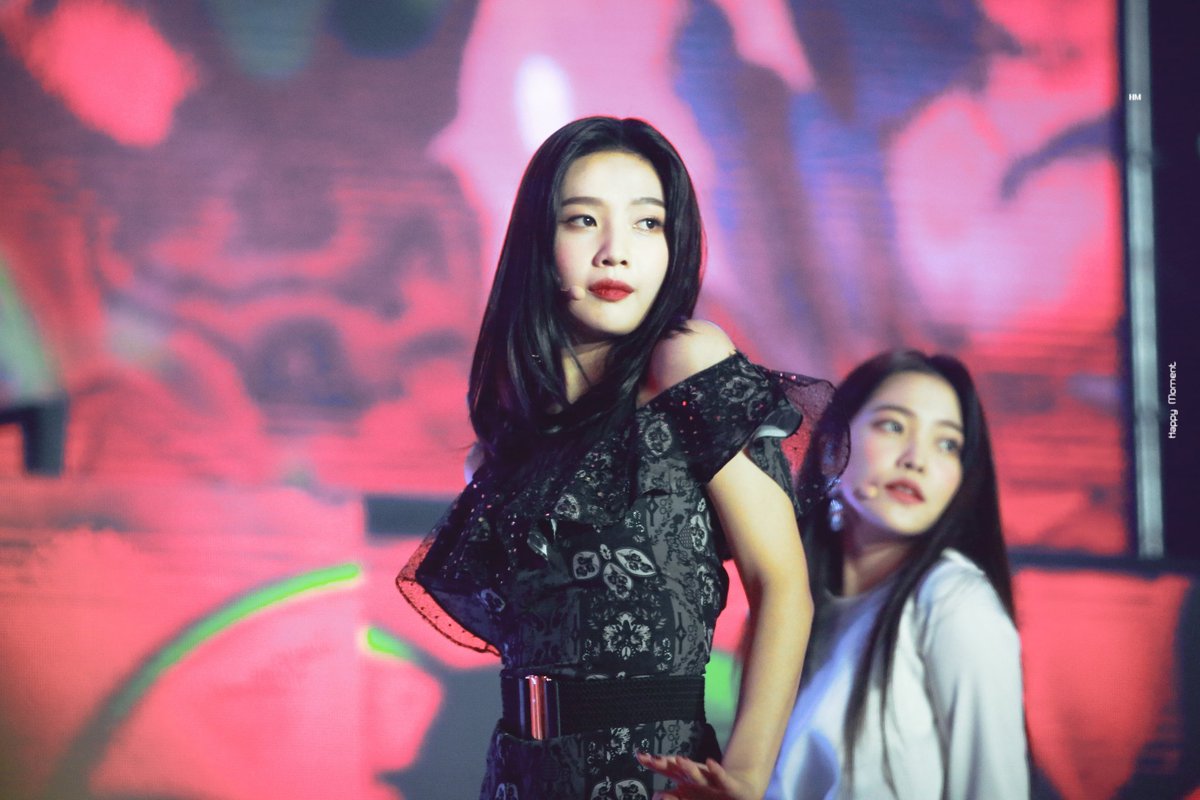 HappyMoment_210's tweet photo. 181220 4p
하드털이!!! 공듀💚
#레드벨벳 #조이 #RedVelvet #Joy https://t.co/uiTZKMeKTI