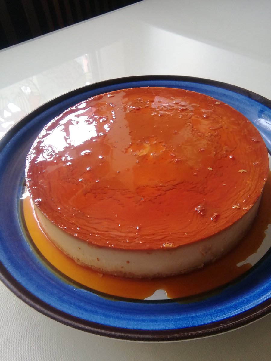 ラ ターヴォラ イタリアンレストラン On Twitter 今日は秋晴れで良いお天気ですね 夏季にご好評でした抹茶のクレーマコッタは 終了させて頂きました また来年楽しみにしていてください 通常のクレーマコッタは 常時ショーケースにございます クレーマ