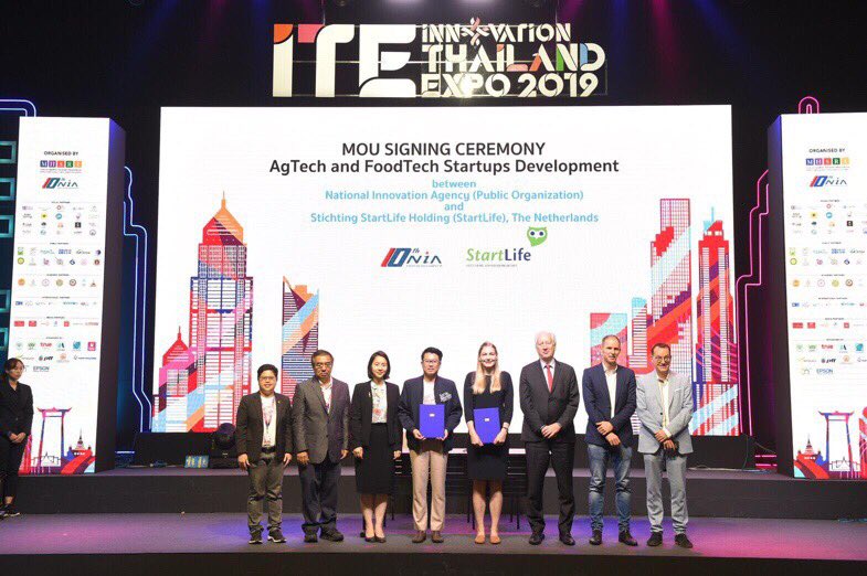 New adventure yet to start: Awesome ventures ahead of us, can’t wait: <a href="/StartLifeNL/">StartLifeNL</a> and <a href="/NIAThailand/">NIA Thailand</a>. #horticulture #hortidaily #hortiasia