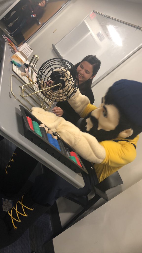 Bringing some luck in the BINGO room <a href="/NAUAthletics/">NAU Athletics</a> <a href="/NAU/">NAU</a> #louiethelumberjack