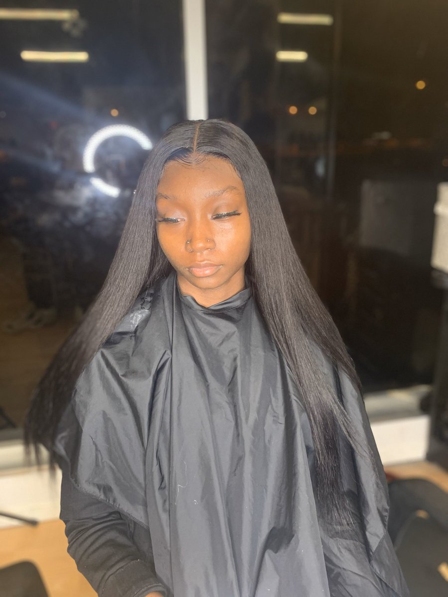 OchaesW's tweet photo. #wig #closurewig #frontalwig #closure #wiginstal #instal  #ochae #explorepage #slay #cincinnatihairstylist #malehairstylist #ochaeshouseofwigs #5138735999 #trendingnow #trending #ohiohair #middlepart #straighthair #lace #whatlace  #longhair #wig #curls #blondetips https://t.co/PcbyVRnLpN