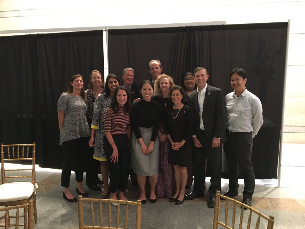 anditwitts's tweet photo. Emory Peds ID @PIDSociety Dinner @EmoryPediatrics #fantasticfacultyandfellows #fullyimmunized #IDWeek2019. https://t.co/XlnbTE0AdH