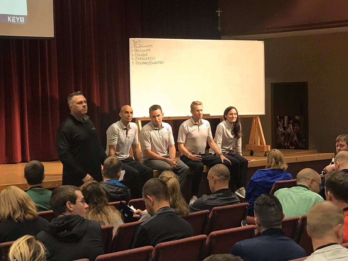 KyleKoszuta's tweet photo. @Key5Coaching Clinic finishing the night with questions from coachesarising from all the conversation throughout the evening. Key 5 staff offering some final thoughts on those questions.
.
#Key5Live https://t.co/wy4NqwVck8