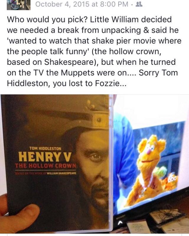 DinahLewisTayl1's tweet photo. (2015 and still funny!) Moving, unpacking, kings, bears. Move over Tom Hiddleston. Time for Fozzie Bear!!!  @twhiddleston #sillychildren #muppets @CrittersofH #TomHiddleston #fozziebear @TheMuppets #Shakespeare #unpacking #henryv #hollowcrown @Shakespeare #Loki https://t.co/vfQH9E0X4J